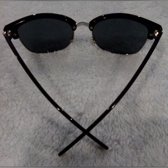 New Kayoba by Jula Classic Black Sunglasses”. UNISEX - Picture 2 of 2